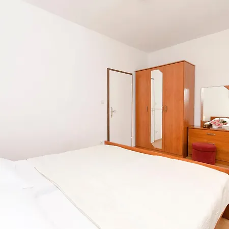 Apartment And Rooms Artina Vodice Exterior photo
