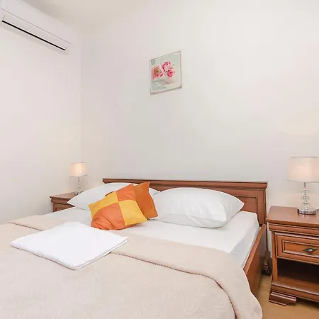 Apartment And Rooms Artina Vodice Exterior photo