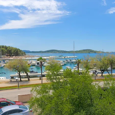 Apartment And Rooms Artina Vodice Exterior photo