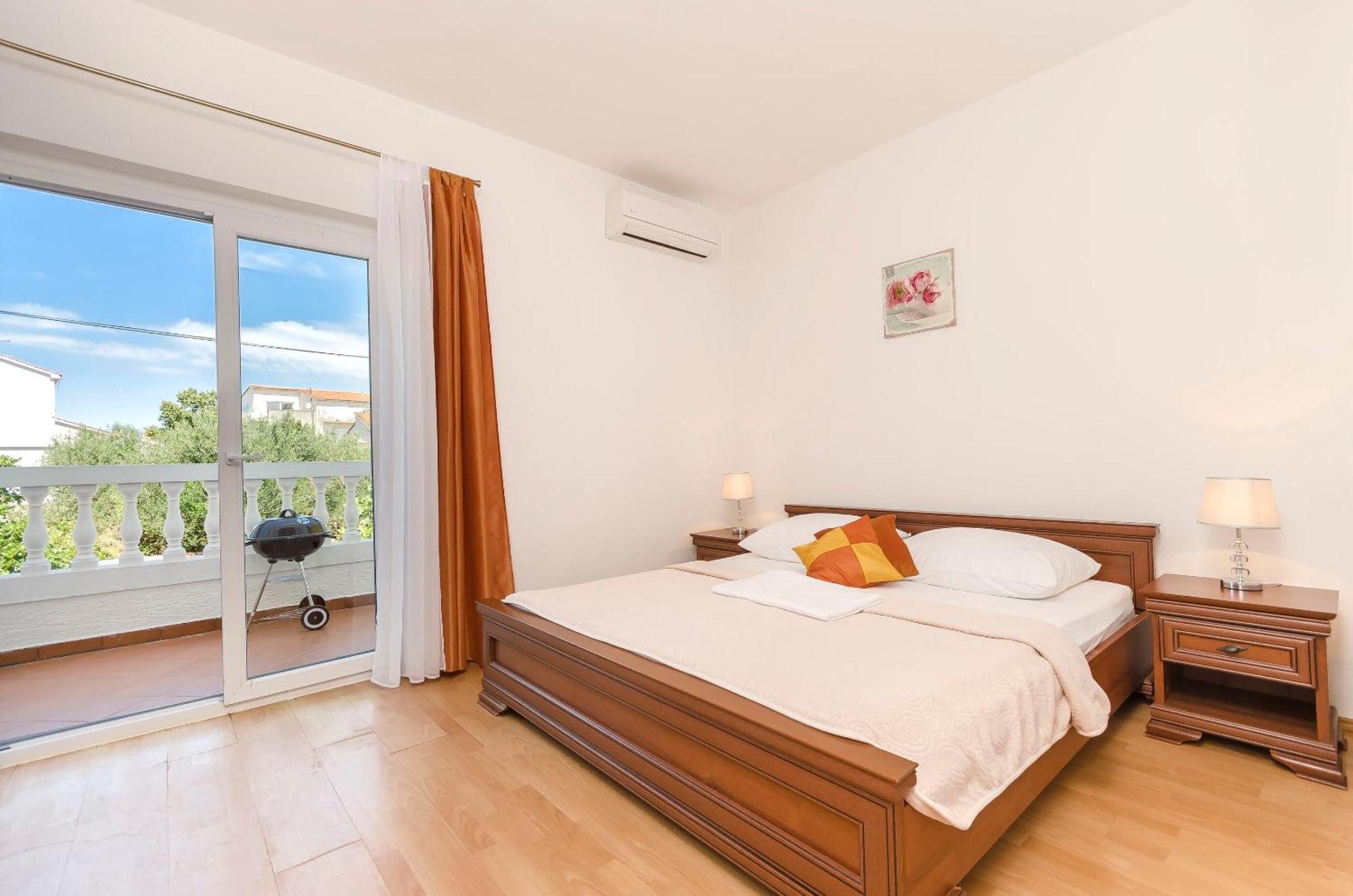 Apartment And Rooms Artina Apartment Vodice