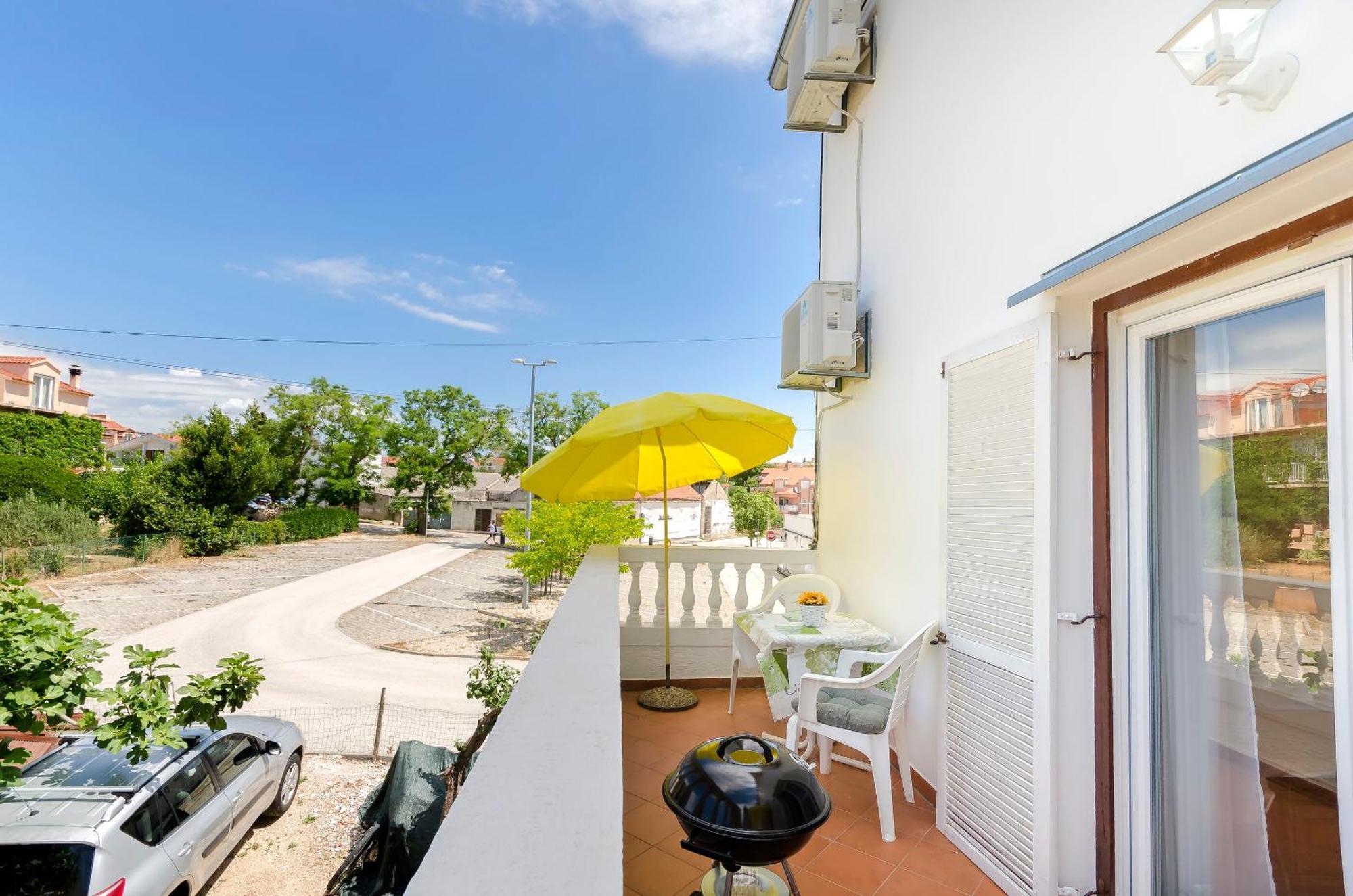 Apartment Apartment And Rooms Artina *