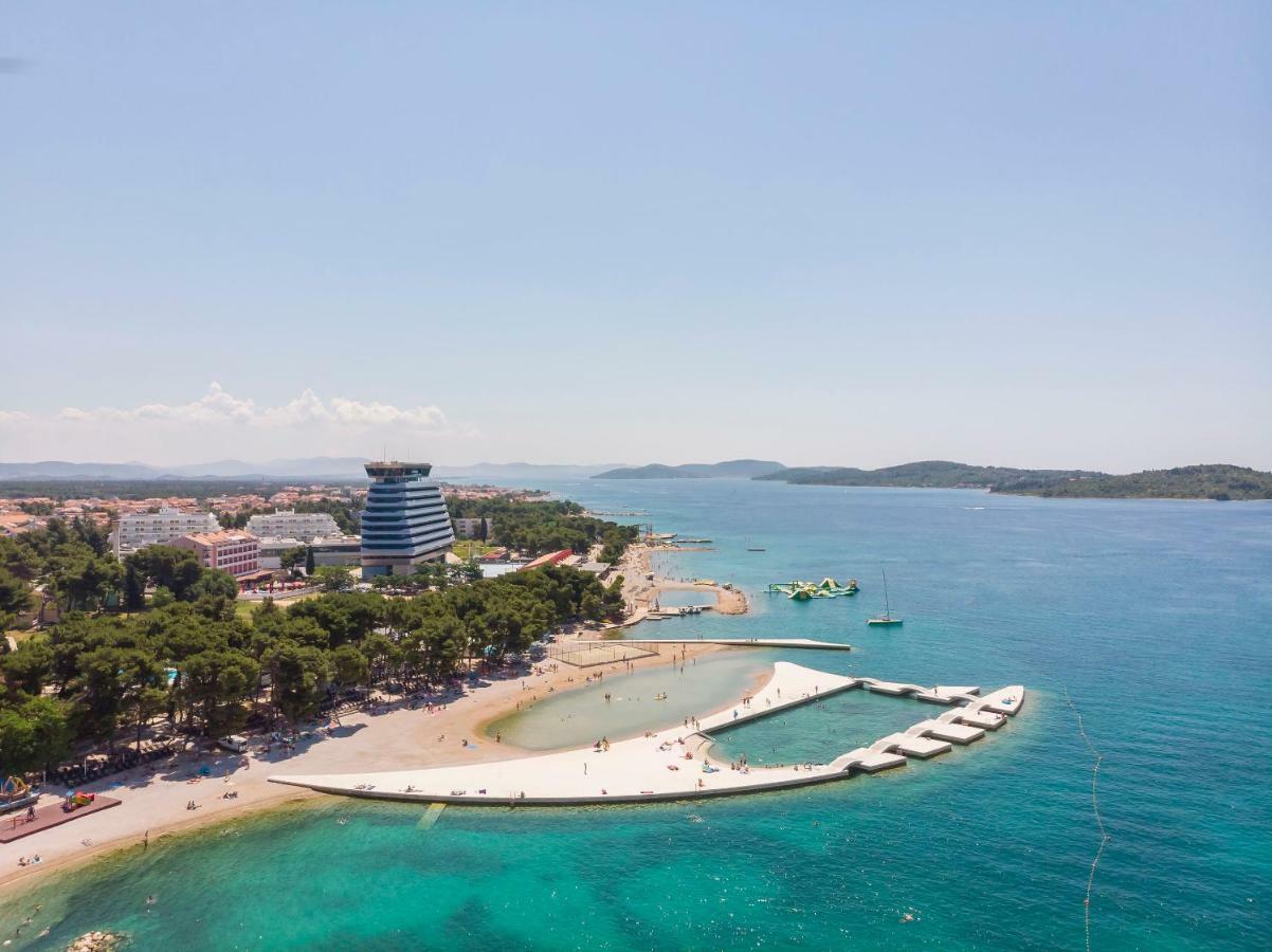 Apartment Apartment And Rooms Artina Vodice